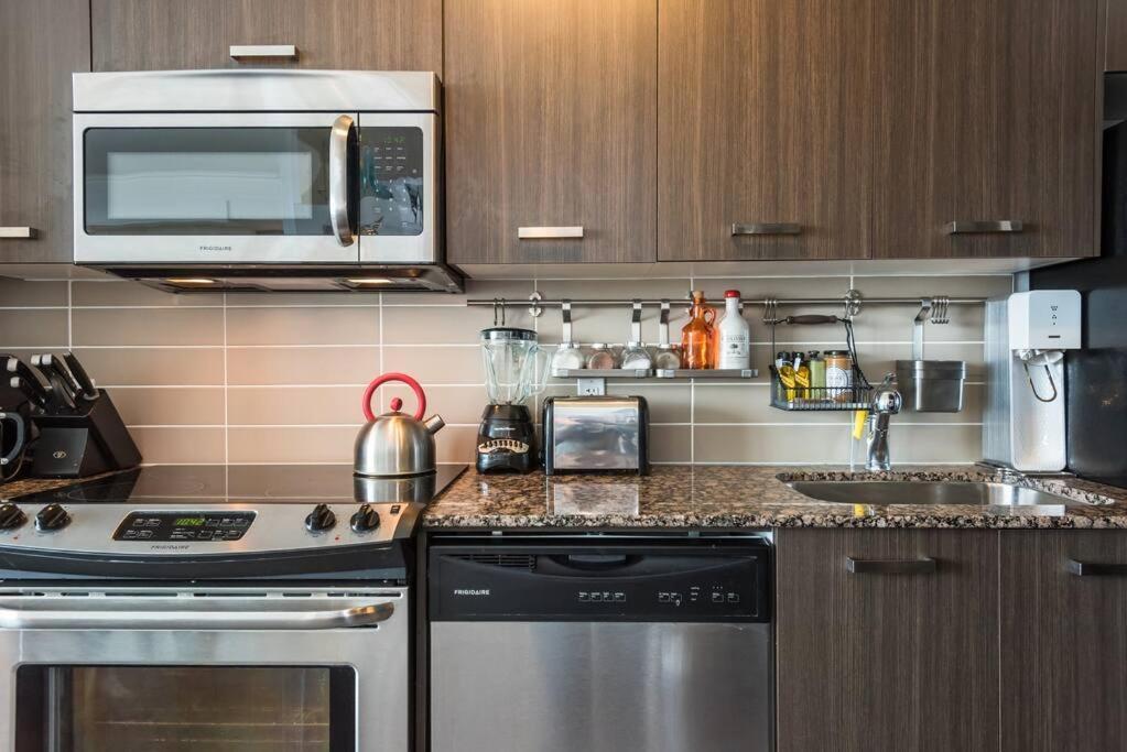 Stunning Condo With Fantastic View Of The City! Toronto Extérieur photo